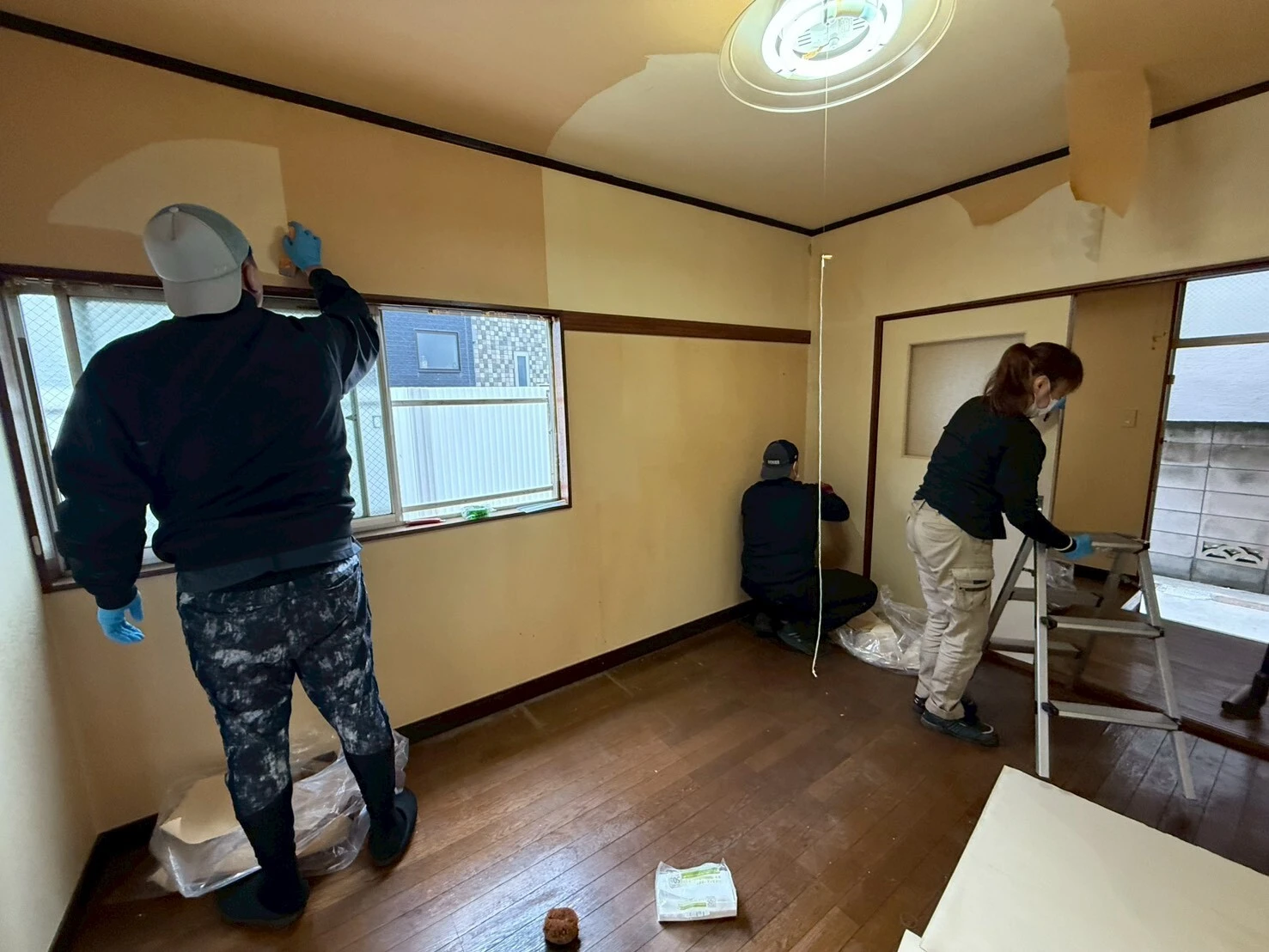 ゴミ屋敷をすっきり解決、横浜での原状回復工事と消毒作業のプロ集団！